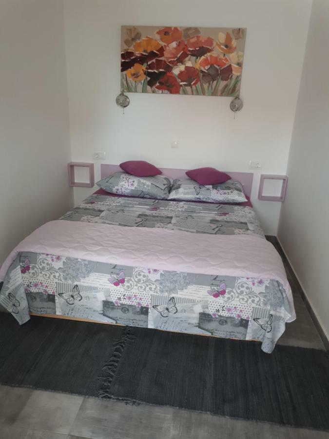 Apartmani Korina Starigrad Paklenica Esterno foto