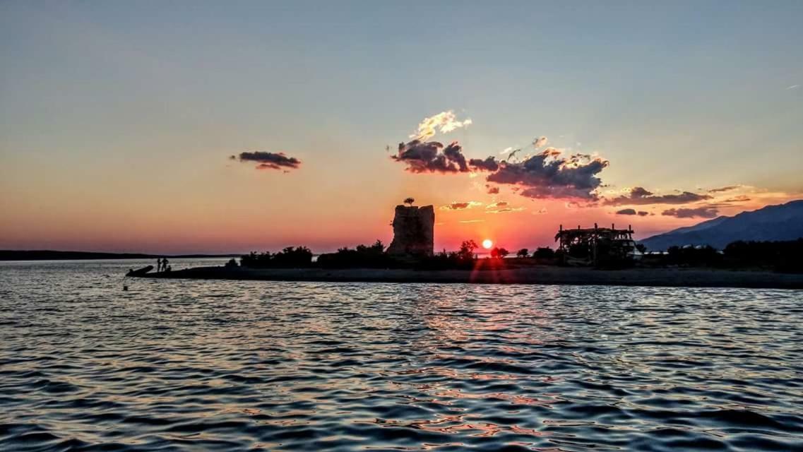 Apartmani Korina Starigrad Paklenica Esterno foto