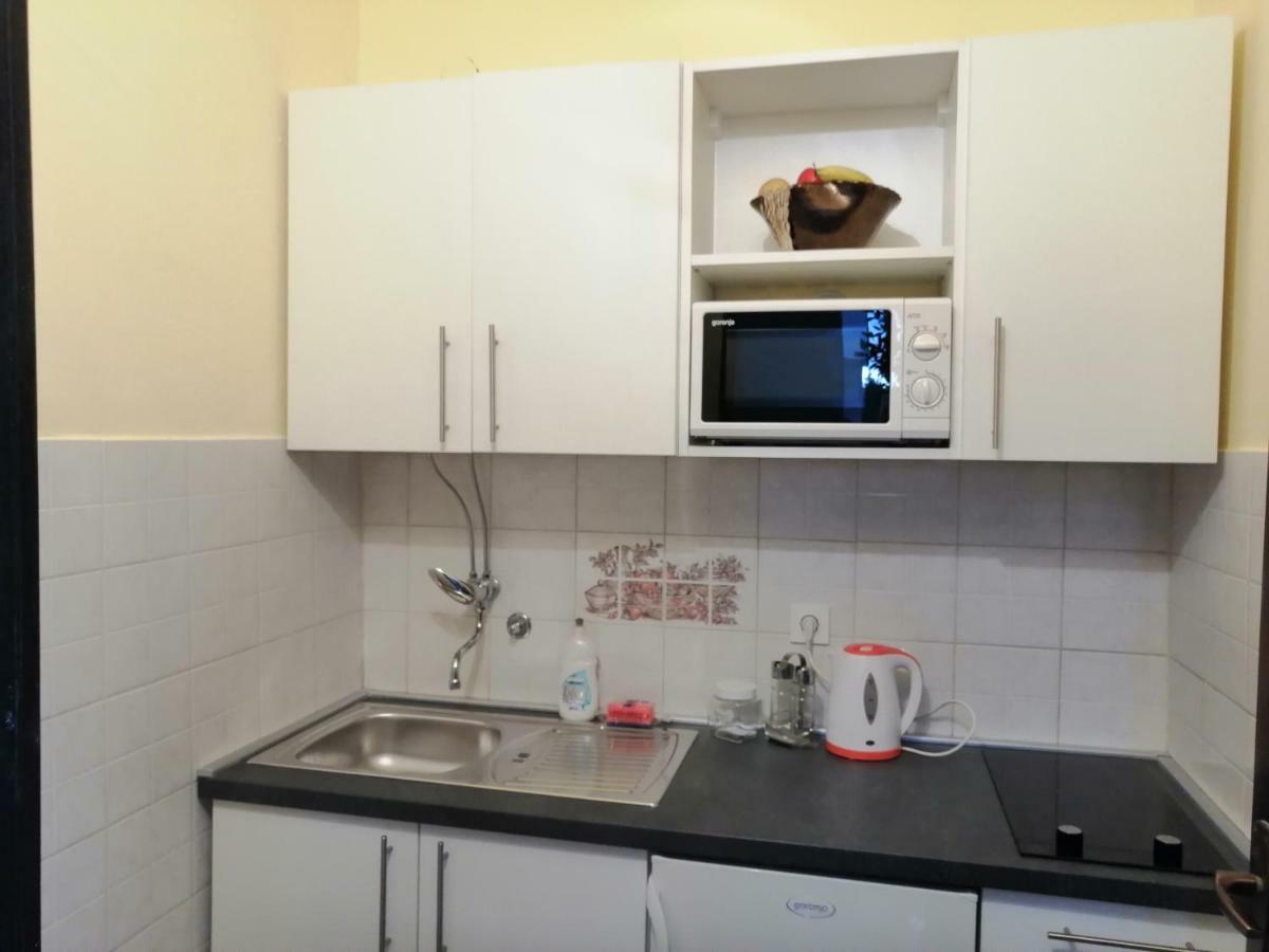 Apartmani Korina Starigrad Paklenica Esterno foto